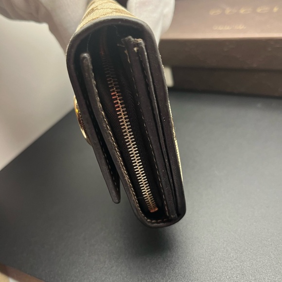 Gucci GG Supreme Canvas Heart Logo Continental Wallet (COA Included) - Picture 2 of 8